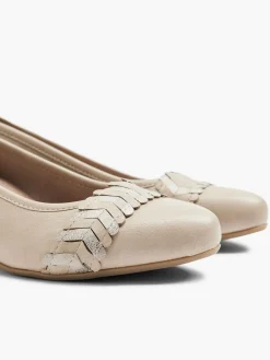 Beige Court Heel with Metallic Detailing