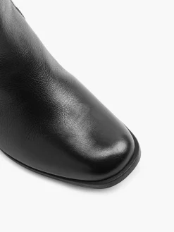 Black Leather Heeled Chelsea Boot