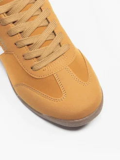 Tackle Tan Casual Trainers