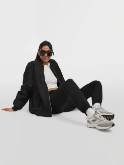 White/Silver/Grey Runner Trainers