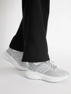 Women's Bench Flyknit Trainer